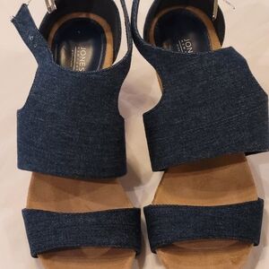 Jones New York wedges